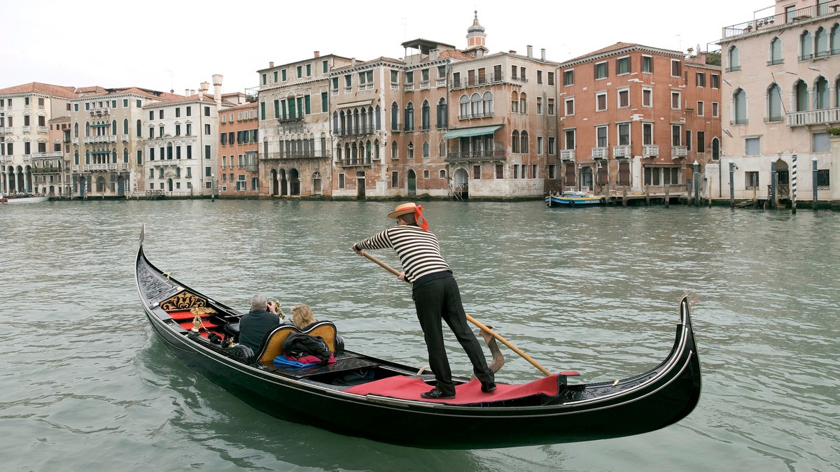 “It’s true that compared to 10 or 15 years ago, tourists weigh a bit more,” said Andrea Balbi, president of Venice’s gondoliers association.