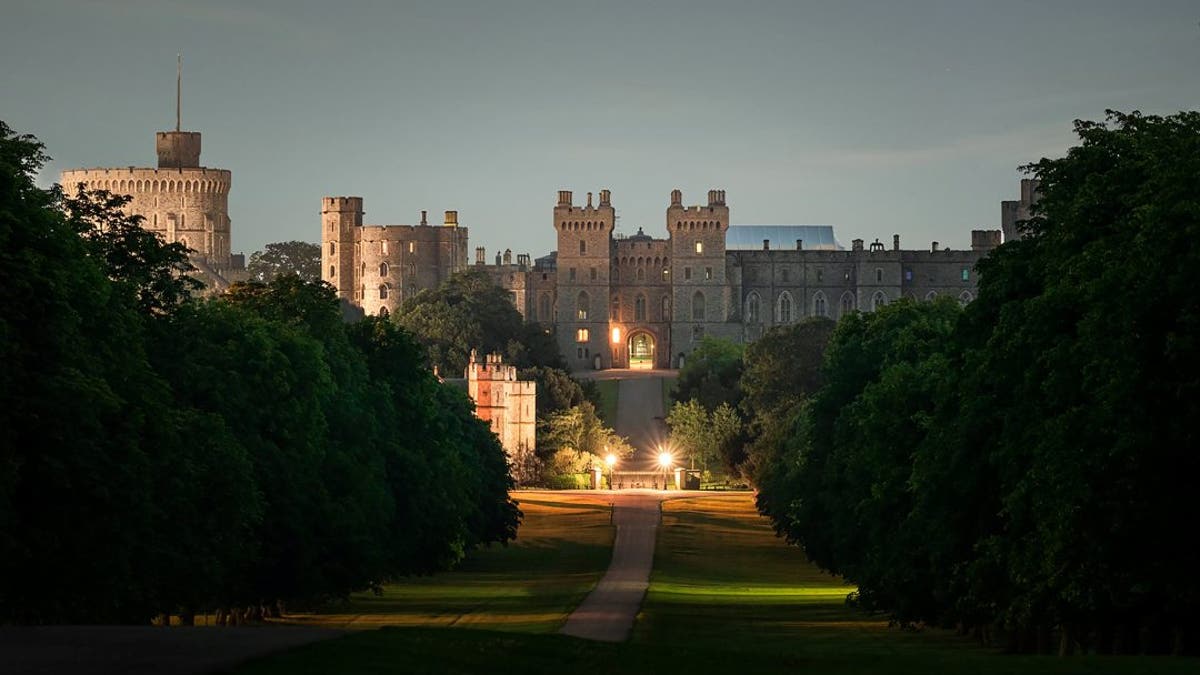 The amazing sight of the Comet NEOWISE above Windsor Castle. (Credit: SWNS)