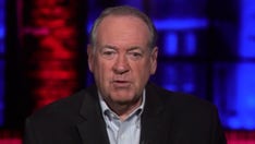 Huckabee: Democrats caught breaking their own coronavirus rules should resign