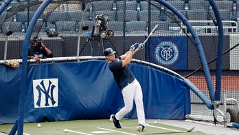 Yankees' Judge out 2nd straight day with stiff neck