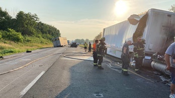 4 children killed in Indiana after semitrailer slammed into their car
