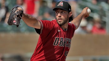 Diamondbacks' Madison Bumgarner on universal DH rule: 'It is what it is'
