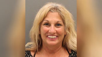 Maskless woman flips off pizza shop employees, runs over cop's foot: report