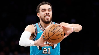 Grizzlies' Tyus Jones finds unsuspected surprise on floor at NBA bubble: 'Oh nah'