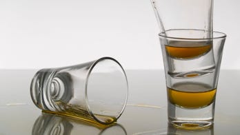 Suspect gets drunk while stealing from restaurant, leaves money and alcohol behind: report