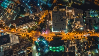 Atlanta street racers block intersection, perform 'donuts,' video shows