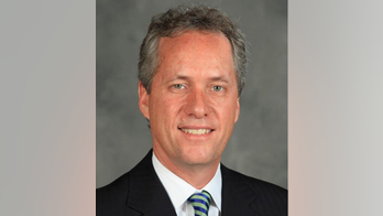 Louisville mayor upstaged by protesters at news conference: video