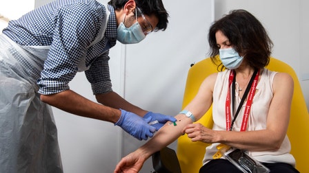 Coronavirus vaccine trial at Oxford University shows 'robust' immune system response