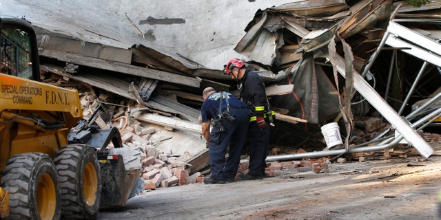 Westlake Legal Group AP20184003387757 Brooklyn bulding crashes to the ground, 1 hurt: 'the loudest boom or bang I ever heard' Tina Moore Reuven Fenton New York Post Natalie Musumeci Gabrielle Fonrouge fox-news/us/us-regions/northeast/new-york fox-news/us/new-york-city fox-news/us/disasters fnc/us fnc ca294cc5-05f4-5c0c-b17a-55ffc7bf948e article