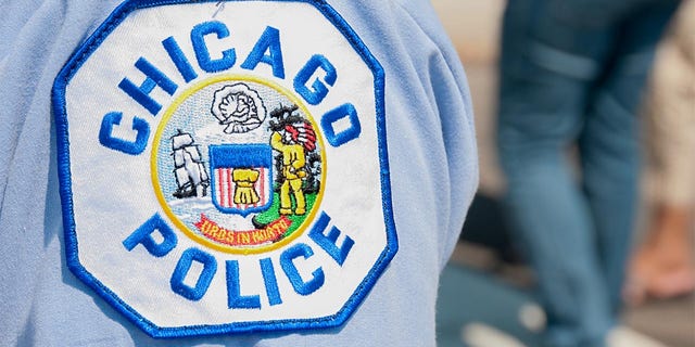 Chicago police patch on the arm of an officer.