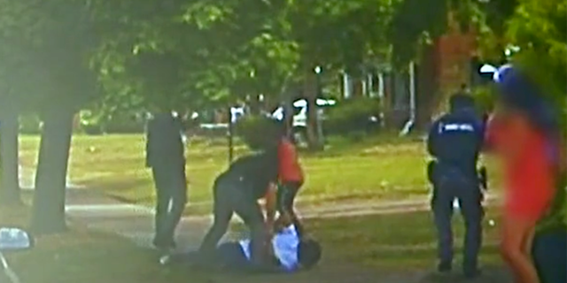 Detroit Police Release Video Of Man Firing At Cops Before Officers ...