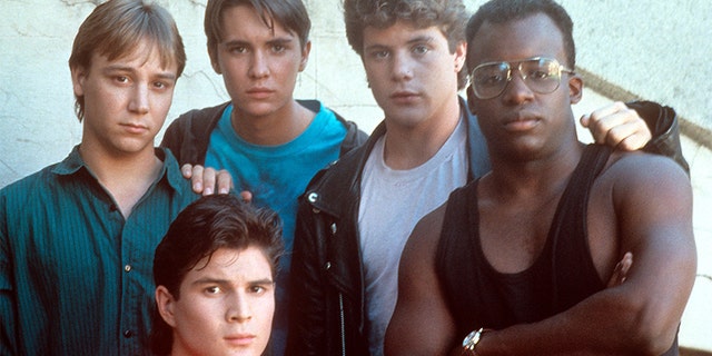 Keith Coogan, Wil Wheaton, Sean Astin and others on the set of the film 'Toy Soldiers', 1991.