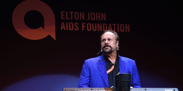 Musician Harry Wayne 'K.C.' Casey of KC and The Sunshine Band performs onstage at Elton John AIDS Foundation's 14th Annual An Enduring Vision Benefit at Cipriani Wall Street on November 2, 2015, in New York City. (Photo by Jamie McCarthy/WireImage)