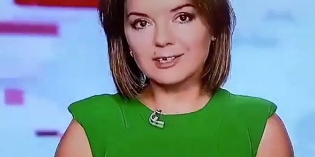 The newscaster revealed that that the dental dilemma was caused by an accident about a decade ago.