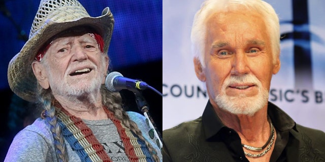 Willie Nelson mengungkapkan bahwa Kenny Rogers awalnya ingin dia merekam 'The Gambler.'