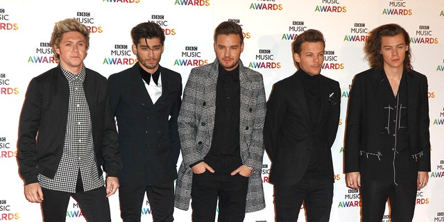 (L-R) Niall Horan, Zayn Malik, Liam Payne, Louis Tomlinson, and Harry Styles of One Direction in 2014. 
