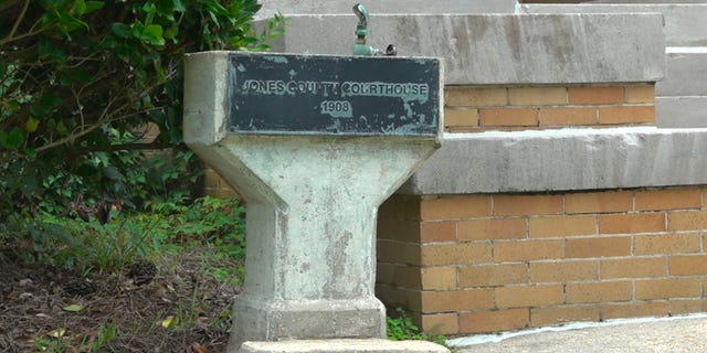 The formerly segregated fountains now have plaques on them that hide the words "white" and "colored." (Fox News/Charles Watson)