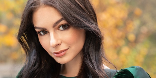 Elizabeth Pipko says she won't allow anyone to cancel her.
