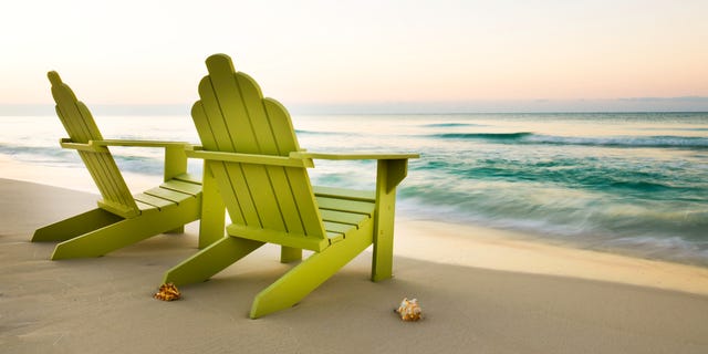 Beaches in Spain have had some tourists show up early in the day, claim a spot by planting their belongings there (beach chairs, towels, etc) and then wandering off for hours, The Sun reports.