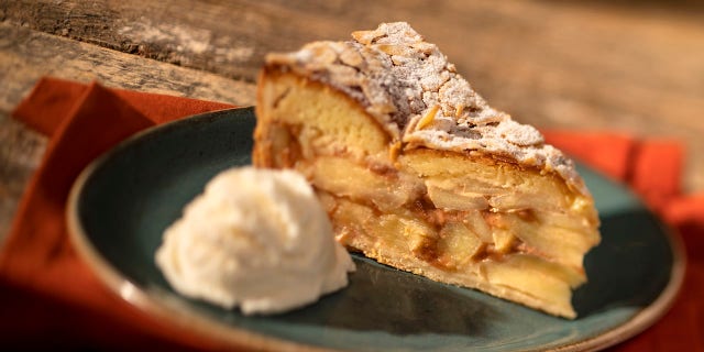 The parks blog recently shared step-by-step instructions for the traditional treat, as prepared by the Whispering Canyon Café at Disney’s Wilderness Lodge in Orando, Fla.
