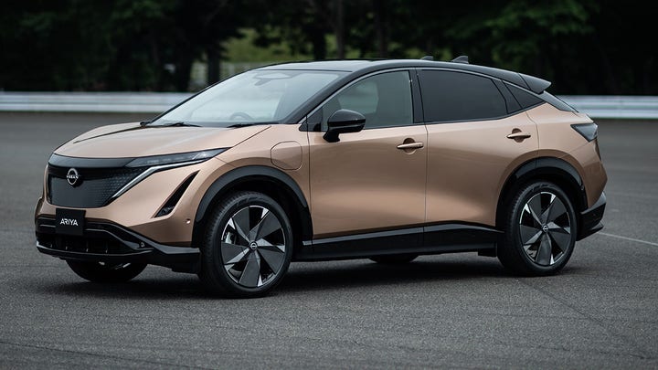 The 2019 Nissan Leaf goes more of the distance