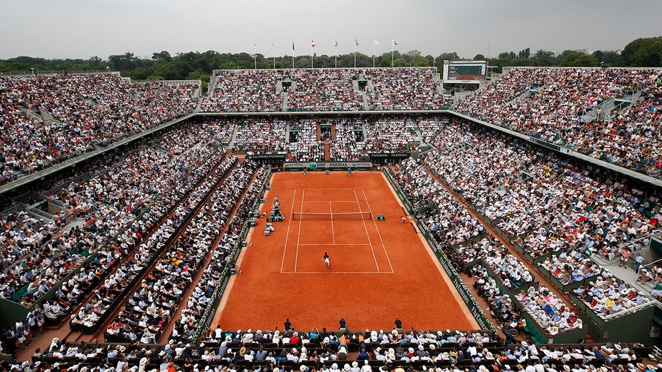 French Open postponed by a week because of pandemic