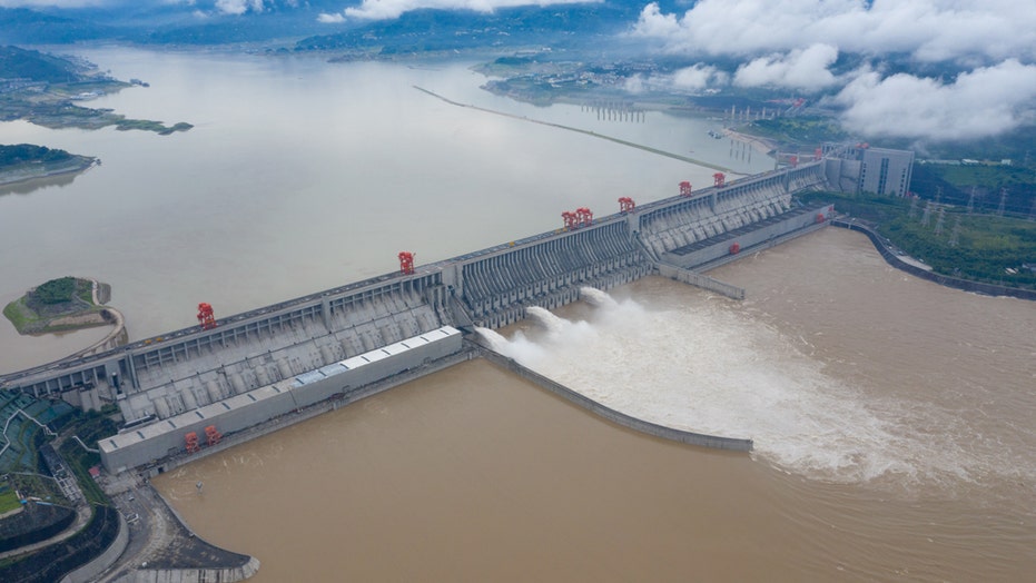 Devastating China flooding puts controversial Three Dam under