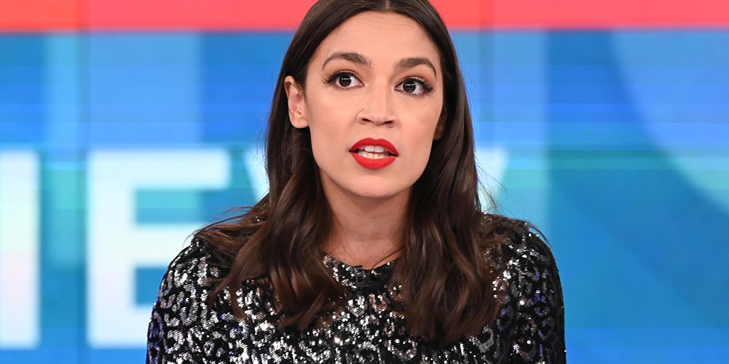 AOC in Miami Beach for 'taste of freedom' as New York sees record number of Covid cases: report - Vimarsana News