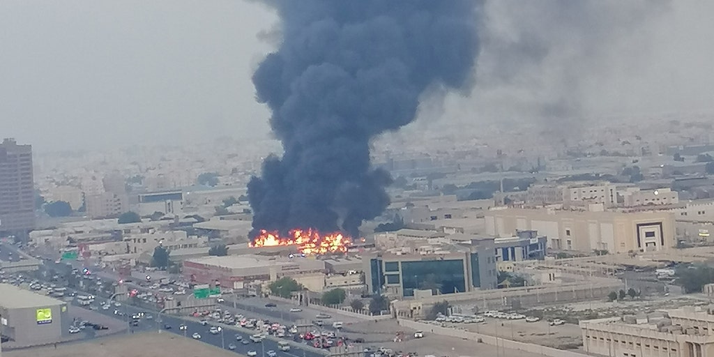 Massive fire breaks out at Ajman market in UAE | Fox News