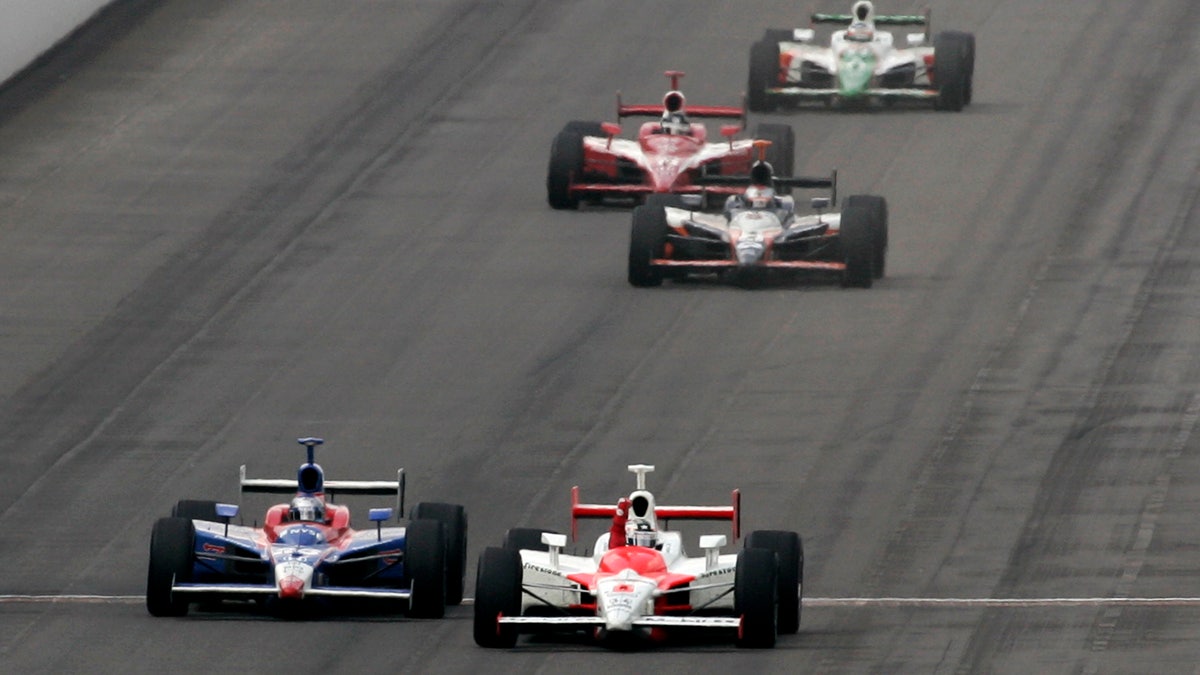 Sam Hornish Jr. edged out Andretti in the 2006 Indy 500.
