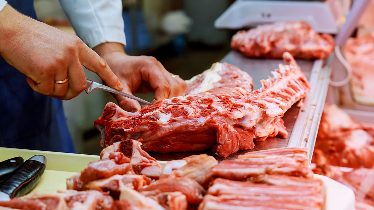 Researchers say their findings, as well as other reports, "​​​​should alert food safety competent authorities and the food industry of a 'new normal' environment where this virus is posing a non-traditional food safety risk." (iStock)