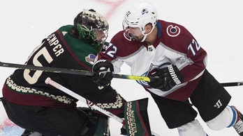 Kuemper stops 49 shots in Coyotes' 4-2 win over Avalanche