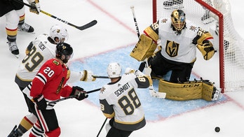 Fleury, Golden Knights beat Blackhawks for 3-0 series lead