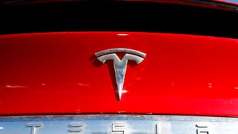 Elon Musk: Tesla cars can soon blast jazz, elevator music from external speakers