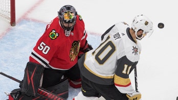 Crawford stars as Blackhawks beat Golden Knights 3-1