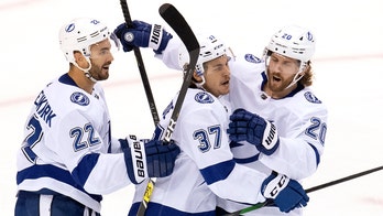 Lightning win 2-1, put Blue Jackets on brink of elimination