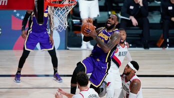 James, Davis power Lakers past Trail Blazers for 2-1 lead