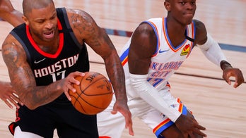 Schroder scores 30; Thunder top Rockets to even series