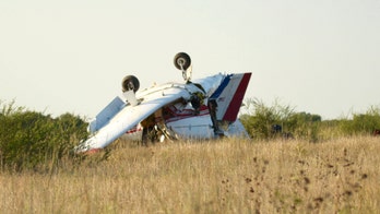 Texas small plane crash kills 3, injures 1 at airport