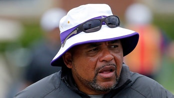 Coaching pals Zimmer, Patterson share diverse views on Vikes