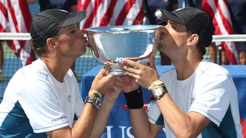 Twins Bob, Mike Bryan end record-breaking doubles career