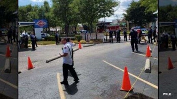 Chicago restaurant shooting kills 1, injures 4, police say