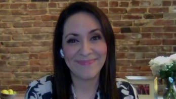 DNC spokesperson insists Democrats 'do not support defunding the police'