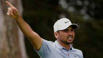 Jason Day continues recent improvement with early PGA lead