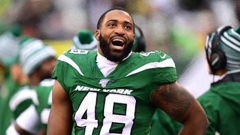 Jets linebacker throws punches as fights break out at practice