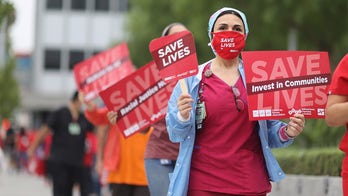 Tampa Veterans Affairs nurses protest coronavirus safety hazards