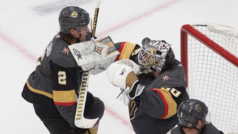 Lehner, Golden Knights shut down Blackhawks 4-1 in opener