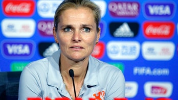 Wiegman to leave Dutch in 2021, coach England's women's team