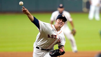 Astros' Zack Greinke calls out pitches to catcher, still gets SF Giants batter out