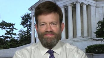 Pollster says Republicans, Democrats did not do ‘effective job’ laying out policy at conventions: ‘I don’t know who’s going to win’